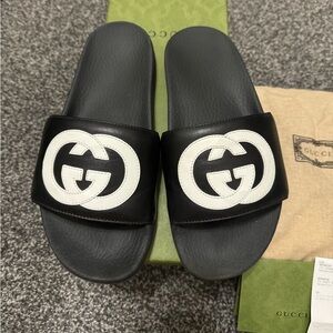 *Used* Gucci Interlocking G leather black slides women’s 37